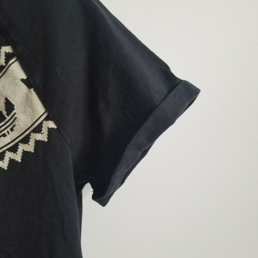 *SOLD* Adidas tee shirt black cream logo sz XS - Picture 5 of 6